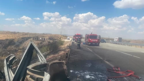 Şarampole devrilen TIR sürücüye mezar oldu