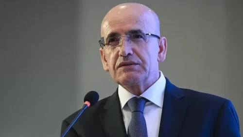 Bakan Şimşek: 'Büyümenin kademeli olarak artmasını bekliyoruz'