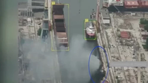 Rusya 2 römorkör ve tren istasyonunu hedef aldı!