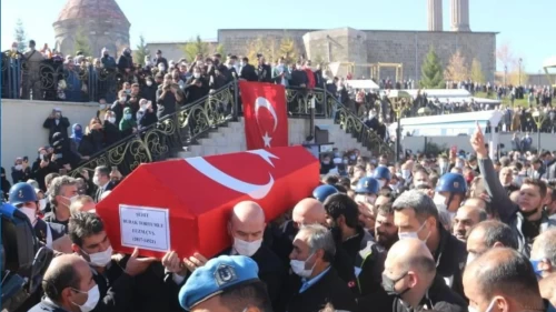 Şehidimizin 5 yaşındaki kızından yüreklere dokunan sözler!