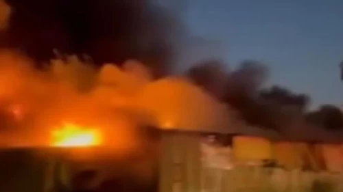 Başakşehir'de sanayi sitesindeki iş yerinde yangın