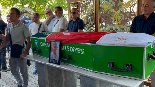 Çanakkale'de ilaçlama faciasında hayatını kaybeden 9 yaşındaki Yusuf Talha son yolculuğuna uğurlandı