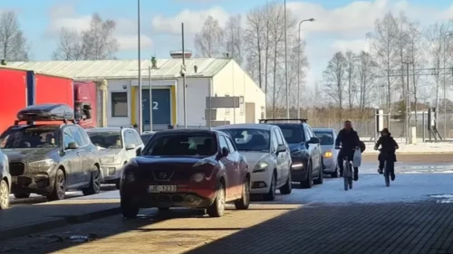 Letonya, Belarus sınırını tamamen kapattı!