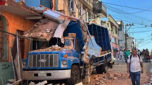7,4 büyüklüğündeki deprem Kolombiya’yı vurdu