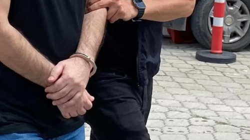 Aranan hükümlü kıskıvrak yakalandı