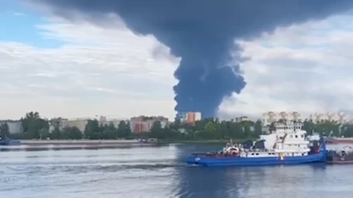 Rusya'da 2 petrol rafinerisi vuruldu
