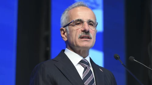 Girne'de batan gemide kayıp 19 kişi aranıyor