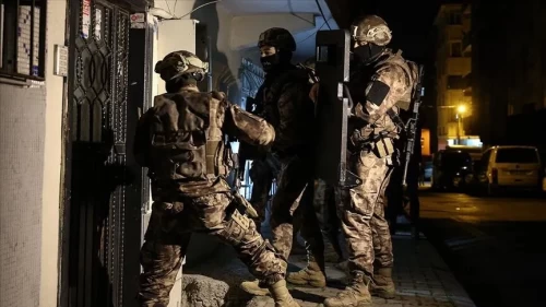 Ay Grubu suç örgütüne büyük operasyon: 1’i çocuk 12 şüpheli gözaltında