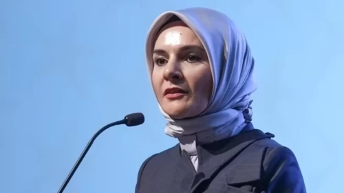 Bakan Göktaş'tan Mersin'deki çocuğa şiddet olayına sert tepki: 'Davanın takipçisi olacağız'