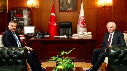 Bakan Çiftçi’den MHP’li Celal Adan’a ziyaret