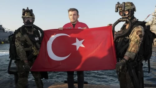 Selçuk Bayraktar, TEKNOFEST Mavi Vatan’da SAT ve SAS komandolarıyla buluştu