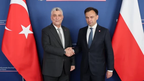 Bakan Bolat, Polonya'da ticaret hedefini açıkladı: Kısa vadede 15 milyar dolara ulaşacağız