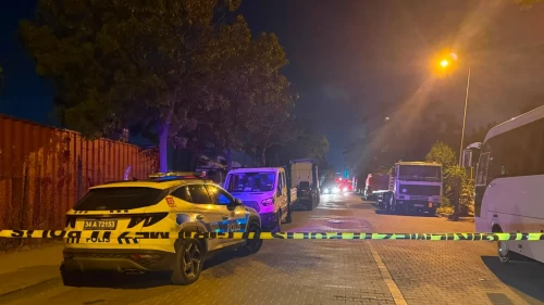 Avcılar'da garaj yangını paniğe neden oldu