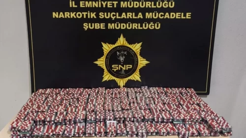 Şanlıurfa’da durdurulan araçtan 13 bin 100 uyuşturucu hap çıktı