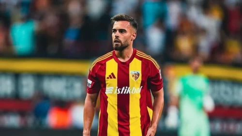 Kayserispor'da kaptan gemiden indi