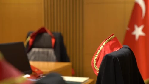 HSK'dan yargı mensuplarına yönelik sert kararlar! Adalet Bakanı Akın Gürlek sosyal medya hesabından açıkladı