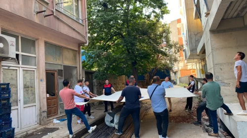 Sinir krizi geçiren kadın intihar girişiminde bulundu