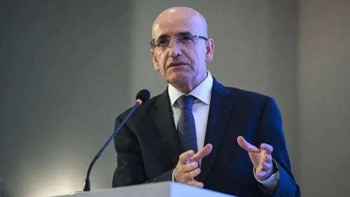 Mehmet Şimşek'ten mazot fiyatları açıklaması: 'Vatandaşlarımıza yansımasını sınırlıyoruz'