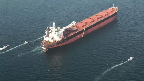 Umman açıklarında petrol tankerine saldırı