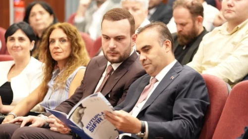 Kutuplar gelecekten haber fısıldıyor