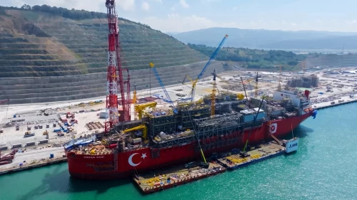 Osman Gazi’nin 260 tonluk Alev Kulesi monte edildi