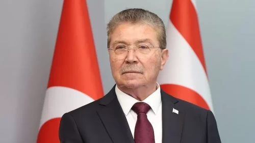 KKTC Başbakanı Ünal Üstel'den Rum Elam'a rest!