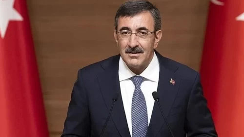 Cumhurbaşkanı Yardımcısı Cevdet Yılmaz'dan Anadolu Medya Ödülleri'nde önemli açıklamalar: Hepimizin soyadı Türkiye Cumhuriyeti'dir