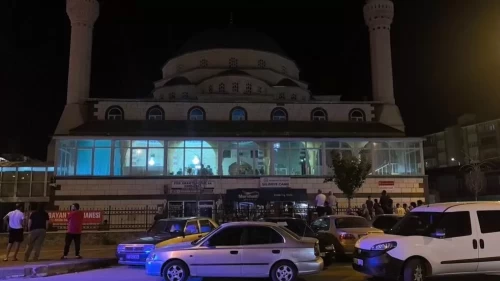 Namaz kılmak için gitti! Hayatının şokunu yaşadı