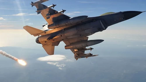 Letonya hava sahasını ihlal eden İHA'yı Türk F-16’ları düşürdü