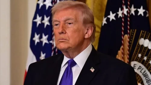 Trump, Ankara’dan gizlice başka uçağa geçirildi