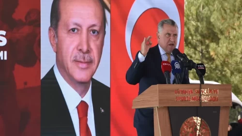 Bakan Bak'dan yürekleri kabartan sözler “Biz asla esir düşmeyiz”