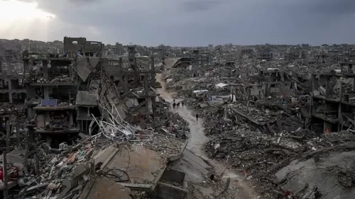 İngiltere'yi merkezden çıkaracak mı?