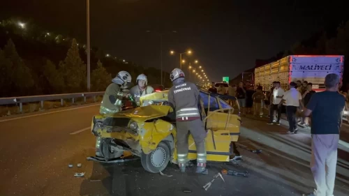 İskenderun’da 3 araçlı zincirleme kaza