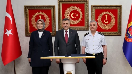 Bakan Yardımcısı Yiğitbaşı, Jandarma'daki Rütbe Terfi ve Ödül Töreni’ne katıldı