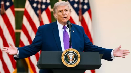 Trump’tan Fed’e faiz çağrısı: 'Faiz oranlarını hızlıca düşürün'