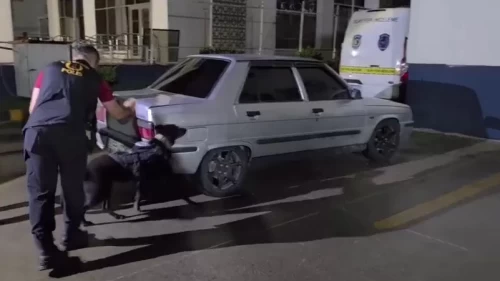 Hatay’da 200 bin liralık otomobilden 2,5 milyon liralık kokain çıktı