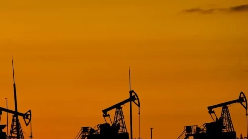 ABD-İran çatışmaları petrolde tırmanışı tetikledi