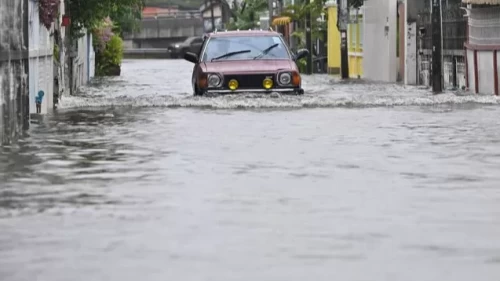 Muson yağmurları Tayland’ı felç etti!