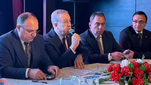MHP'li Sadir Durmaz Kars'ta konuştu: 'Türkiye'nin güçlü olması bir mecburiyettir'