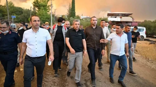 Antalya'da yangın! Vali Şahin duyurdu: Kızıllı'daki alevler kontrol altına alınmak üzere