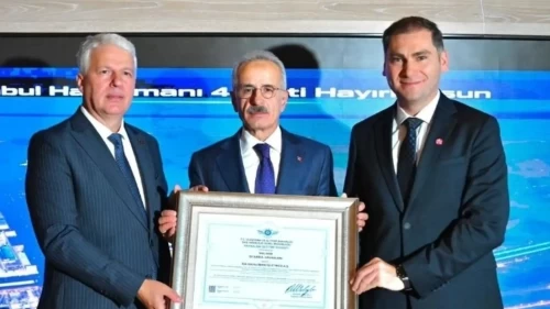 İstanbul Havalimanı'nın 4'üncü pisti uçuş operasyonlarına hazır hale getirildi