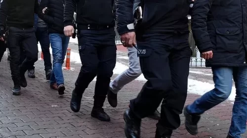 FETÖ’ye 6 ilde eş zamanlı operasyon! 20 şüpheli yakalandı