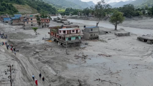 Nepal’deki selde can kaybı artmaya devam ediyor