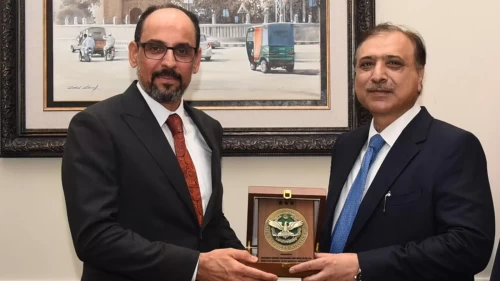 MİT Başkanı Kalın kritik temaslar için Pakistan'da