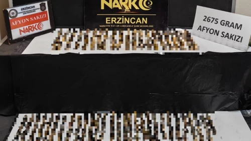 Midesinde ve bağırsaklarında tonlarca uyuşturucu taşıyan 3 zehir taciri tutuklandı