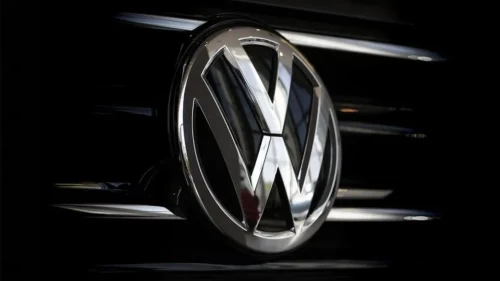 Volkswagen'den 50 bin kişiyi kapsayan işten çıkarma planına onay