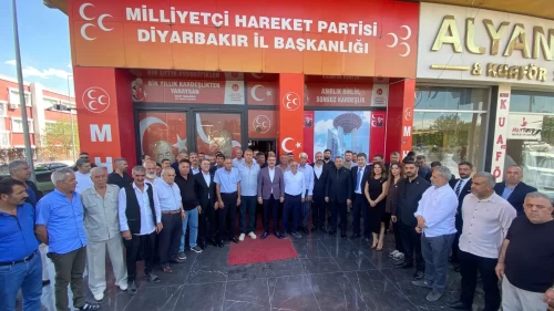Diyarbakır'da MHP'ye yoğun katılım!