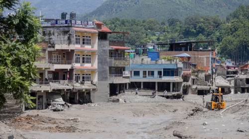 Nepal’deki sel felaketinde bilanço ağırlaşıyor