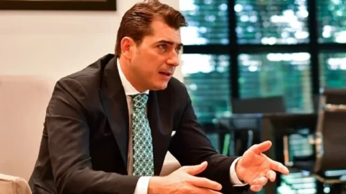 İBB Meclisi Üyesi Ekrem Eray Arda partisinden ayrıldı
