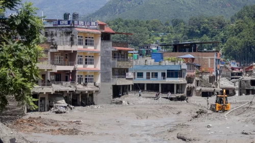 Nepal’deki sel felaketinin bilançosu ağırlaşıyor
